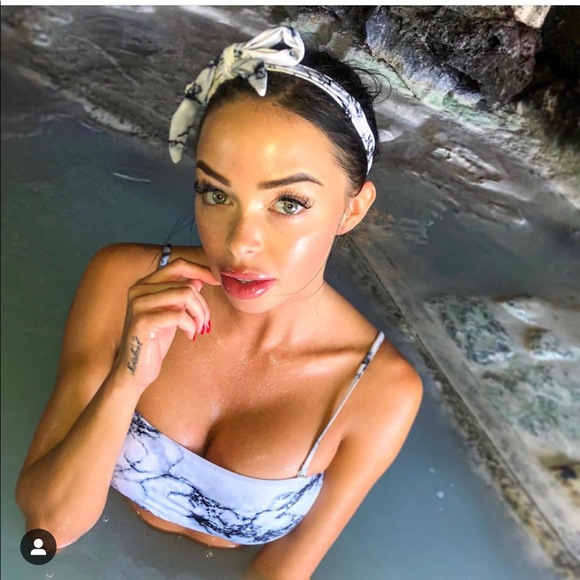 LAST LARGE! Marble Bikini🤩 - Picture 4 of 7